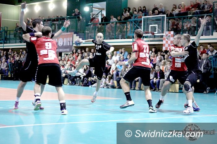I-liga szczypiornistów: Czas na derby! Do Świdnicy zawita niepokonany lider