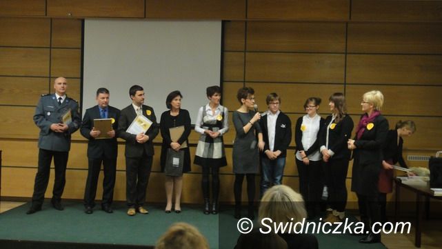 Świebodzice/Warszawa: Świebodziccy gimnazjaliści wśród najlepszych w Polsce