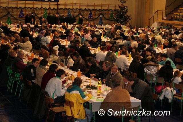 Świebodzice: Paczki świąteczne już w przygotowaniu