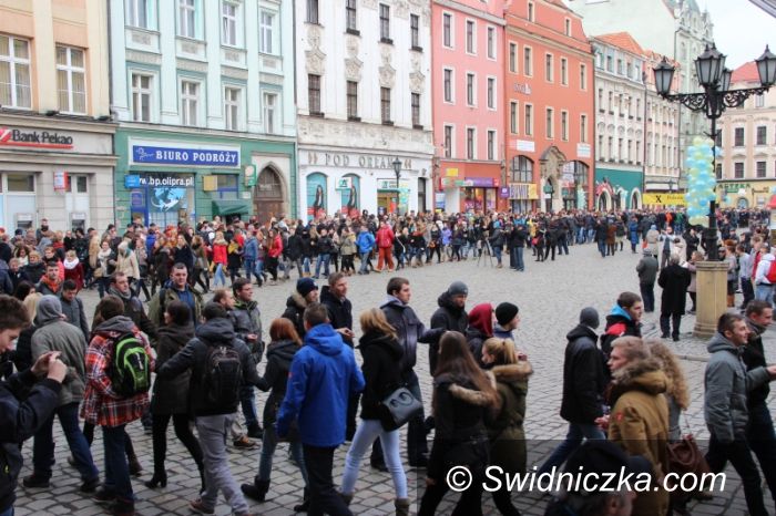 Świdnica: X Jubileuszowy Polonez Maturzystów