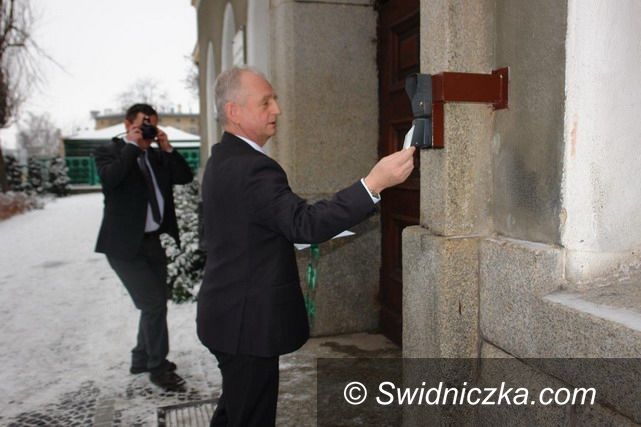 Strzegom: Elektroniczny system dostępu do strzegomskiego LO oficjalnie otwarty