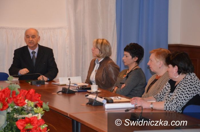 Strzegom: Nowe zasady organizacji miejsc pracy