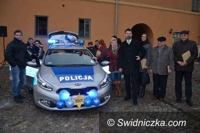 Strzegom: Nowy samochód dla strzegomskiej policji