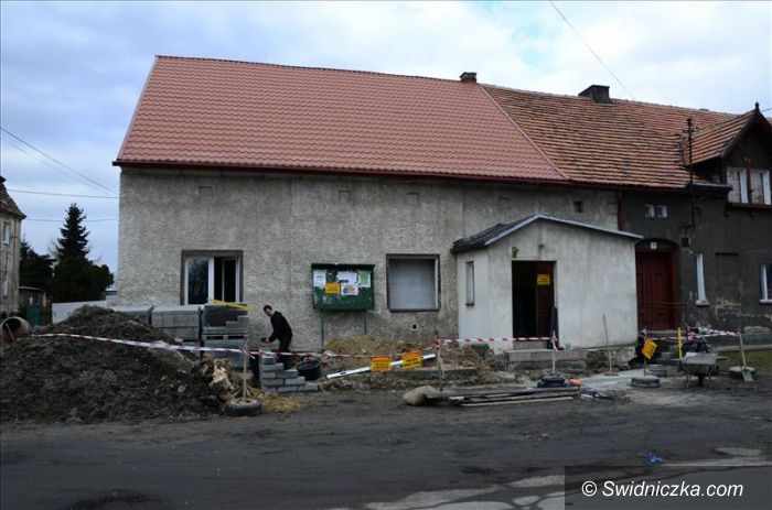 Kalno: Świetlica wiejska w rozbudowie