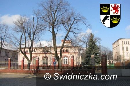 Świdnica: Pomagają seniorom w rozliczeniu PIT–ów