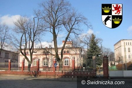 Świdnica: Pomagają seniorom w rozliczeniu PIT–ów