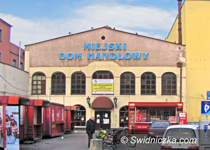 Świdnica: Boksy handlowe za symboliczną złotówkę – promocyjna propozycja dla osób bezrobotnych