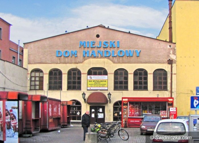 Świdnica: Boksy handlowe za symboliczną złotówkę – promocyjna propozycja dla osób bezrobotnych