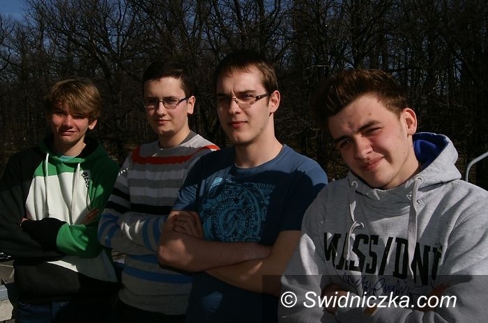 Świdnica: Matematycy z „Kasprowicza” w finale międzynarodowego konkursu matematycznego