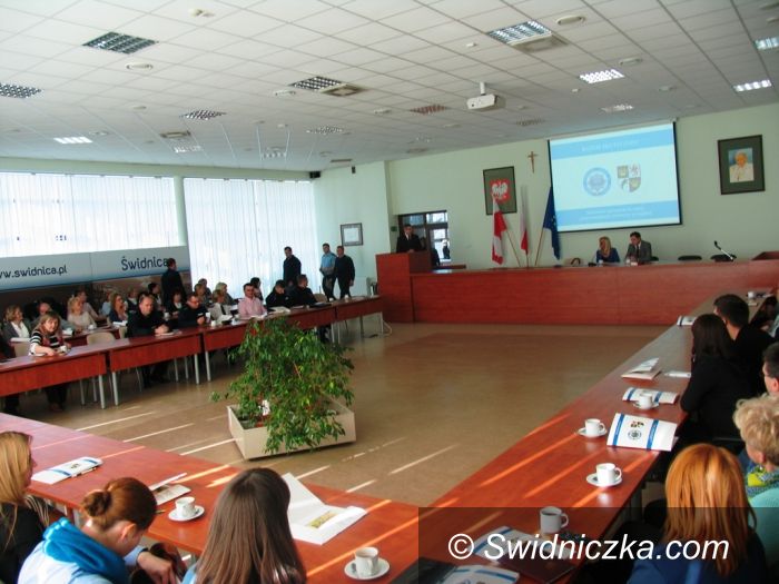 Świdnica: Jak skutecznie ścigać przestępstwa przeciwko rodzinie?