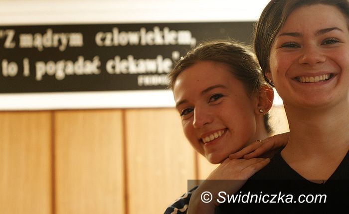 Świdnica: Kasprowiczanie najlepsi w konkursie „Pokaż nam język”