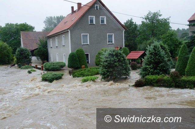 powiat świdnicki: Rozpoczynają się remonty dróg powiatowych