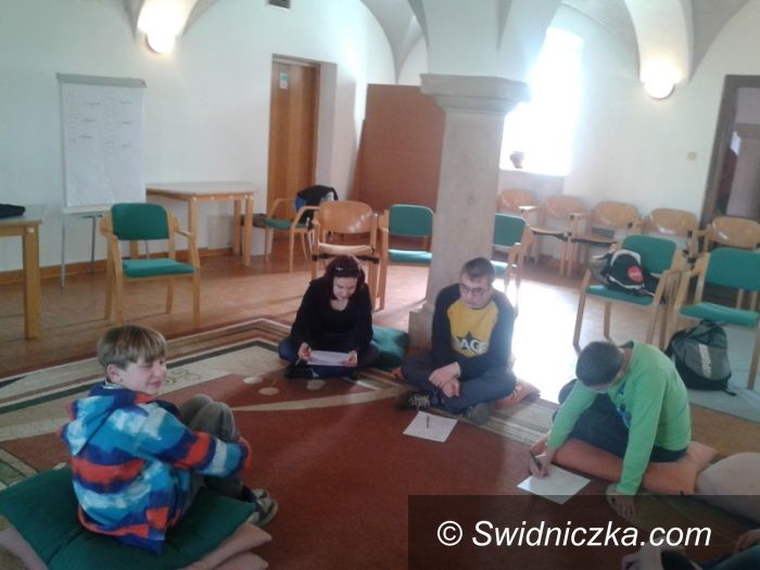 Krzyżowa: O rozwiązywaniu konfliktów ... w Krzyżowej
