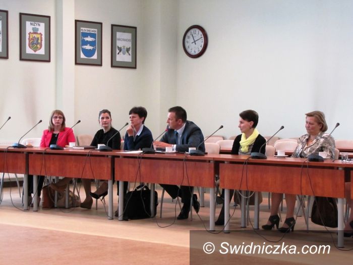 Świdnica: Ściślejsza współpraca na linii inwestorzy – szkoły w Świdnicy