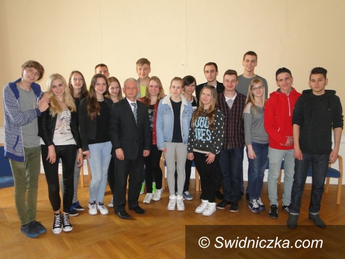 Krzyżowa: Spotkanie rad młodzieżowych w Krzyżowej