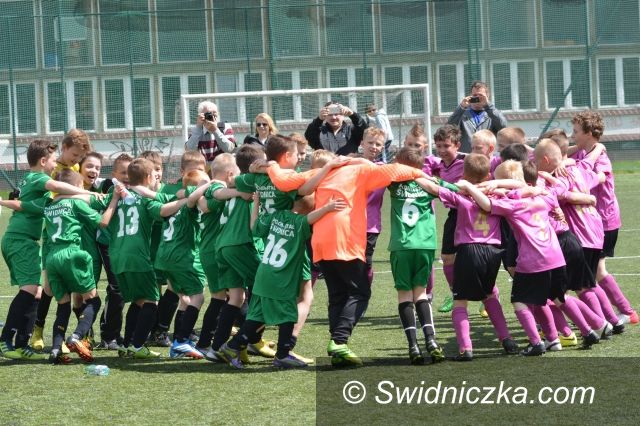 Świdnica: Szalone emocje podczas meczu przyjaźni!