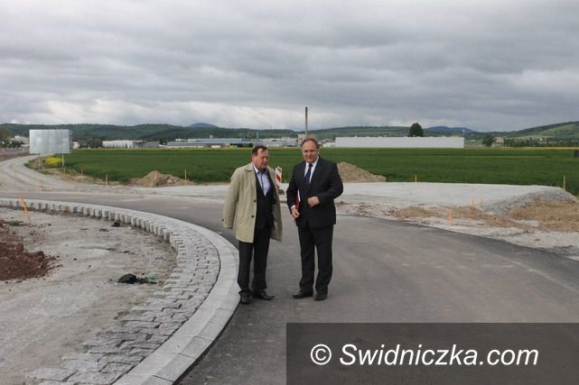 Świebodzice: Spotkanie w sprawie drogi 374