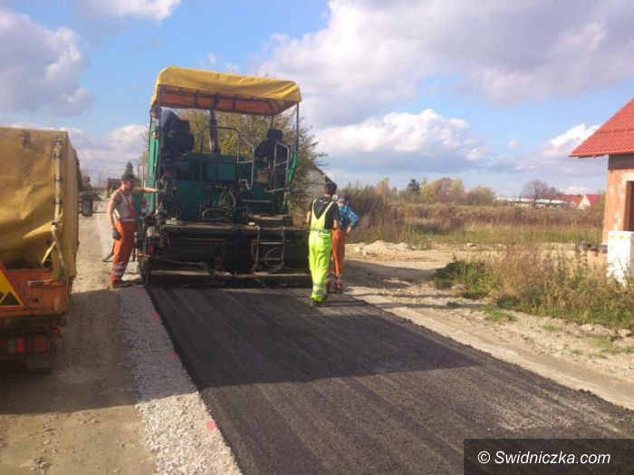 Gmina Żarów: Nowe drogi dla rolników