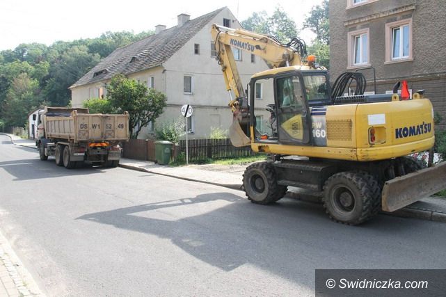 Świebodzice: Kanalizacja – czas na ul. Ofiar Oświęcimskich w Świebodzicach