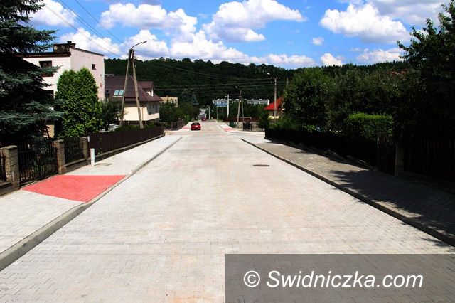 Świebodzice: Ulica Kolonowa po remoncie