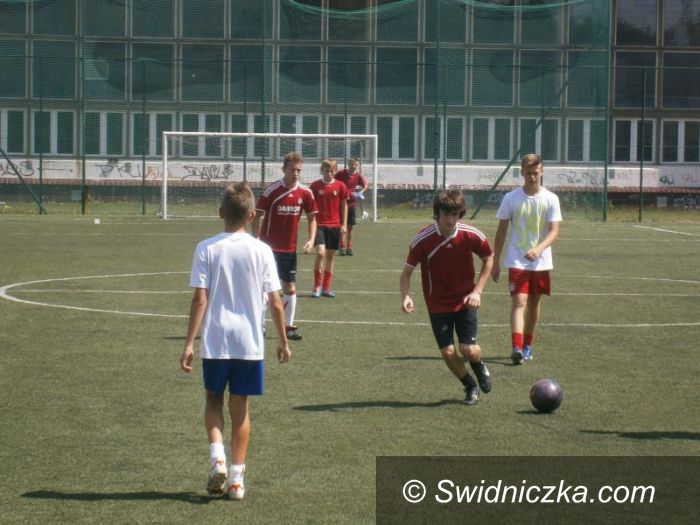 Świdnica: Prawie jak Barcelona wciąż nie znalazła pogromcy