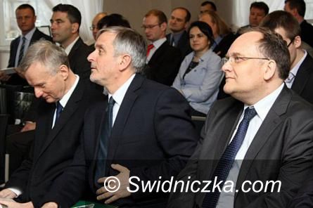 Wałbrzych: Gmina Wałbrzych dostała pieniądze na remont ulicy Wysockiego i na termomodernizację obiektów szkolnych