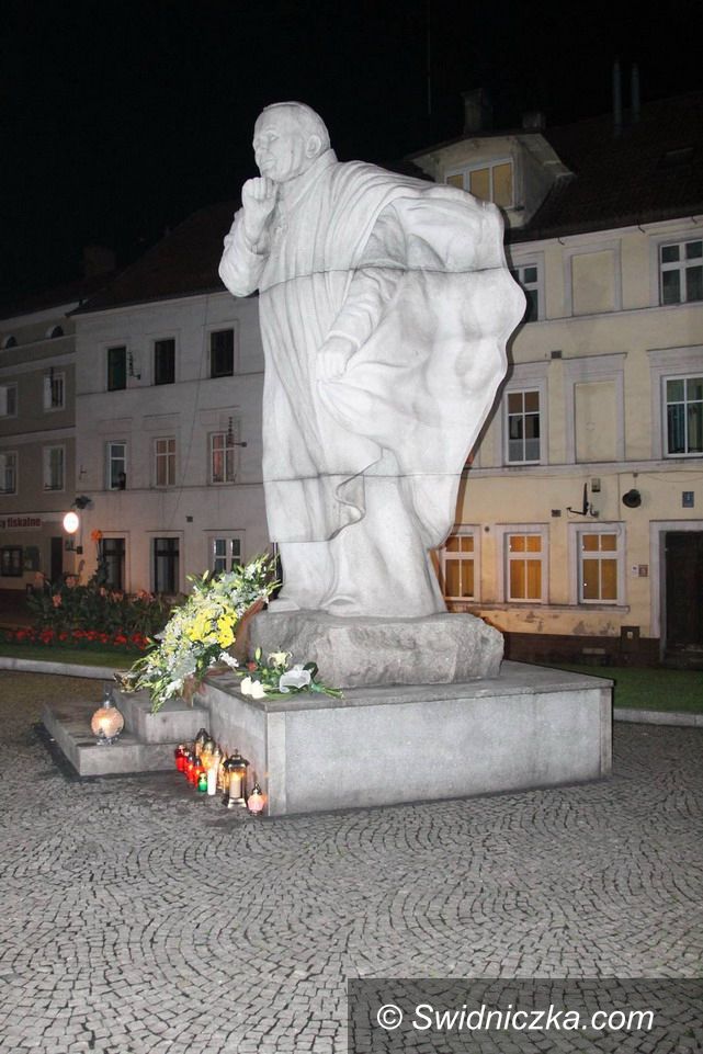 Świebodzice: Oddali cześć Janowi Pawłowi II