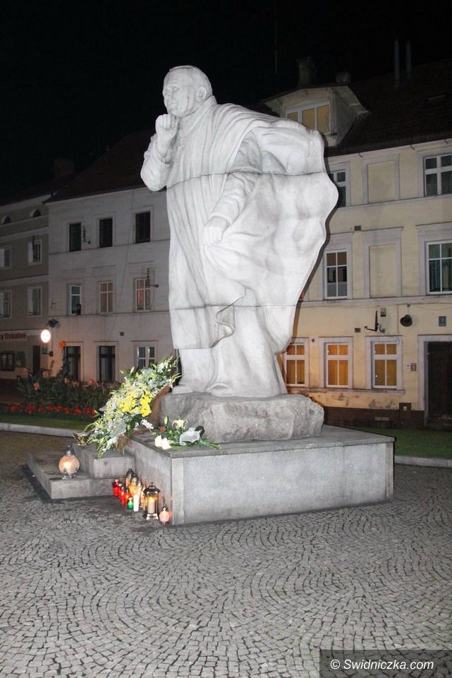 Świebodzice: Oddali cześć Janowi Pawłowi II