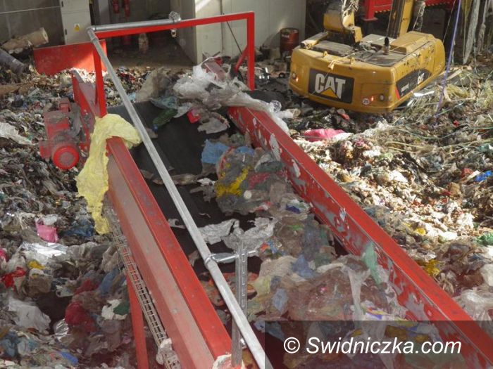 Żarów: Masz w domu starą lodówkę? Wystaw przed posesję
