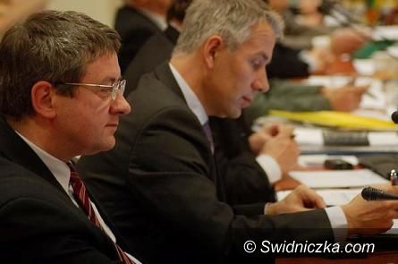 Świdnica: „Nie” dla brudnej kampanii wyborczej. Pozew sądowy przeciwko Robertowi Garsteckiemu