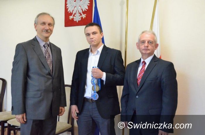 Świdnica: Wicemistrz świata z wizytą u starosty
