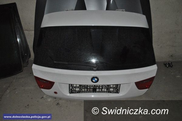 powiat świdnicki: Zlikwidowana dziupla samochodowa – policjanci odzyskali skradzione audi oraz części o wartości ponad pół miliona złotych