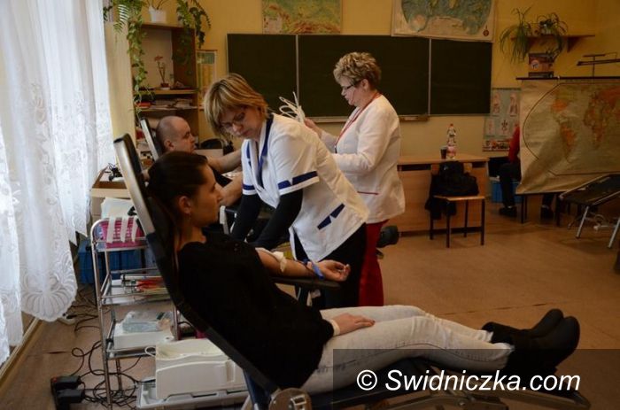Żarów: Świąteczna kropla krwi