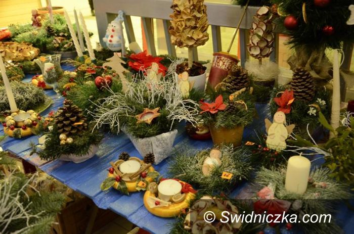 Żarów: Pyszności na Bożonarodzeniowym Kiermaszu