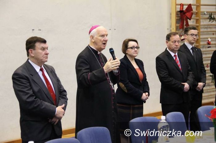 Świebodzice: Wigilia i paczki dla potrzebujących