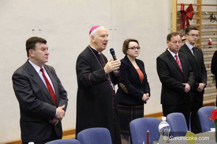Świebodzice: Wigilia i paczki dla potrzebujących