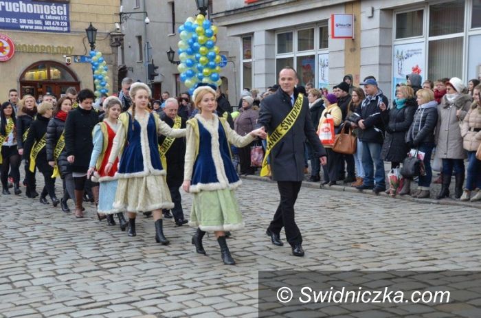 Świdnica: XI Polonez w świdnickim Rynku