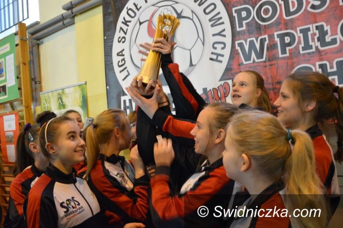 Świdnica: II Międzypokoleniowe Forum Lokalnych Sportowców: Puchar Świata siatkarzy głównym daniem uroczystości! [FOTO/VIDEO]