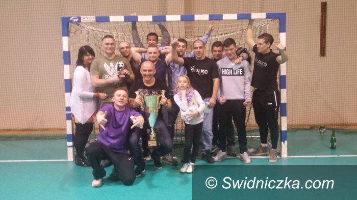 Świdnica: Jako Team mistrzem świdnickiej halówki!