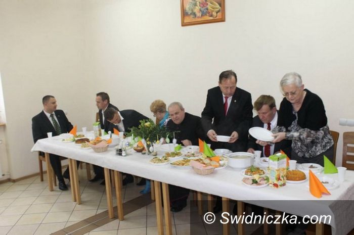 Świebodzice: Śniadanie wielkanocne i paczki