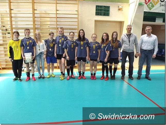 Świdnica: Piłkarki z Gimnazjum nr 4 bez straty gola