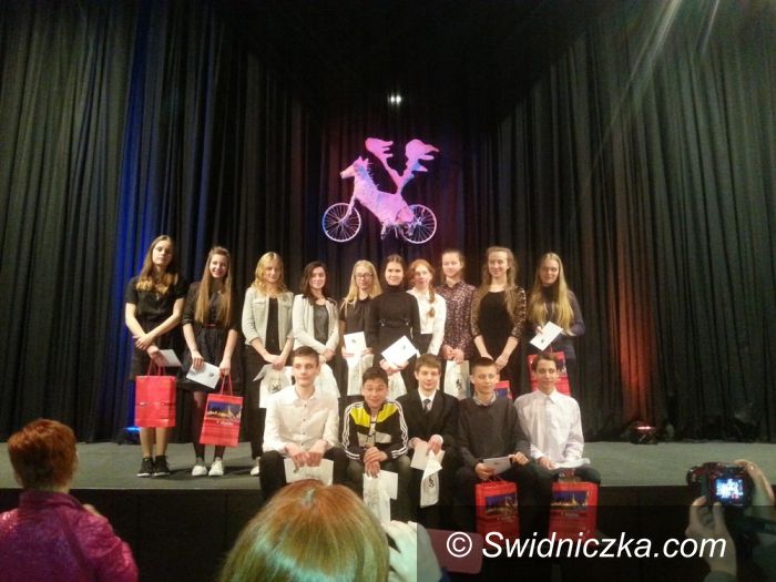 Świdnica: Finał XX Dolnośląskiego Konkursu Recytatorskiego Pegazik