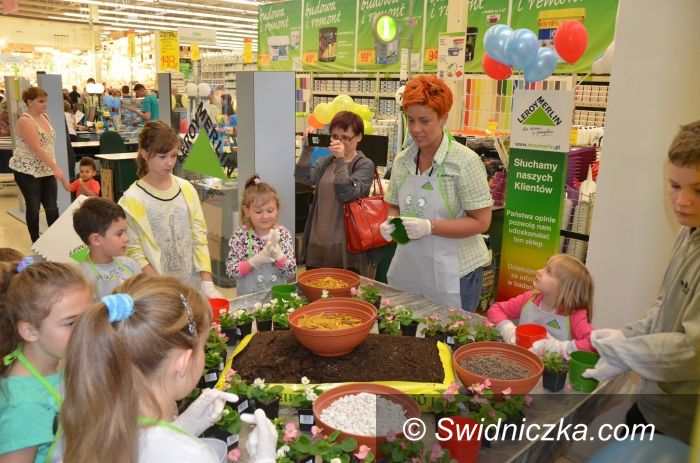 Świdnica: Wspólne sadzenie i relaks na Dzień Dziecka