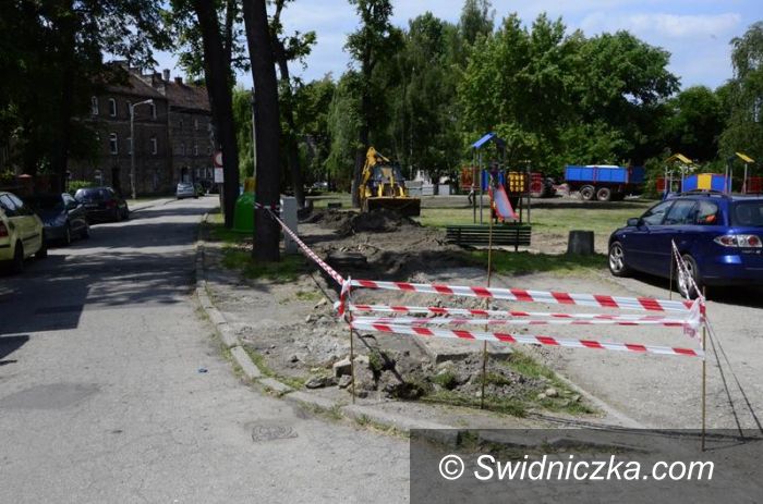 Żarów: Do szkoły po nowym chodniku