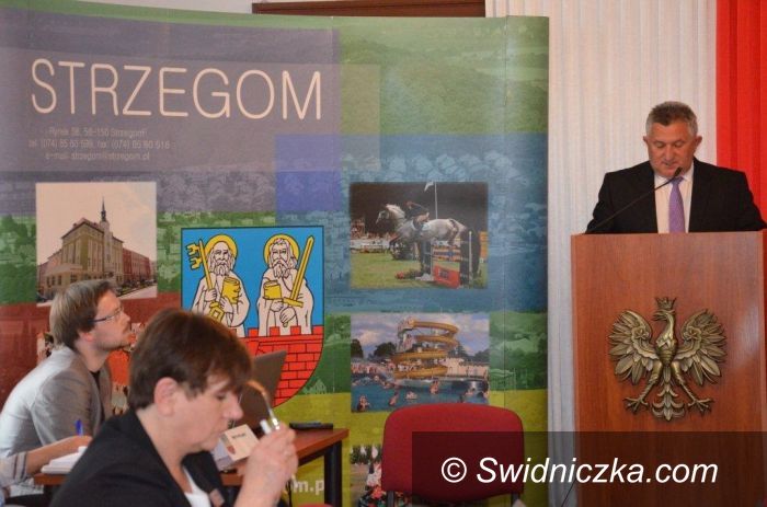 Strzegom: Absolutorium dla burmistrza Strzegomia za rok 2014