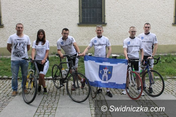 Świebodzice: Rowerami przez Hiszpanię