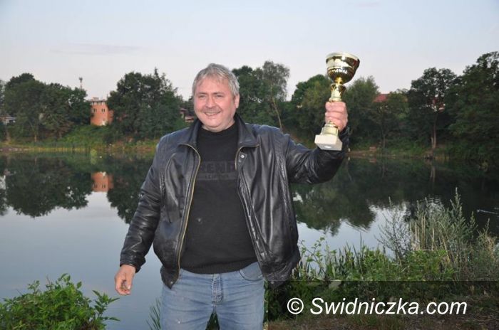 Żarów: Nocne wędkowanie w Żarowie