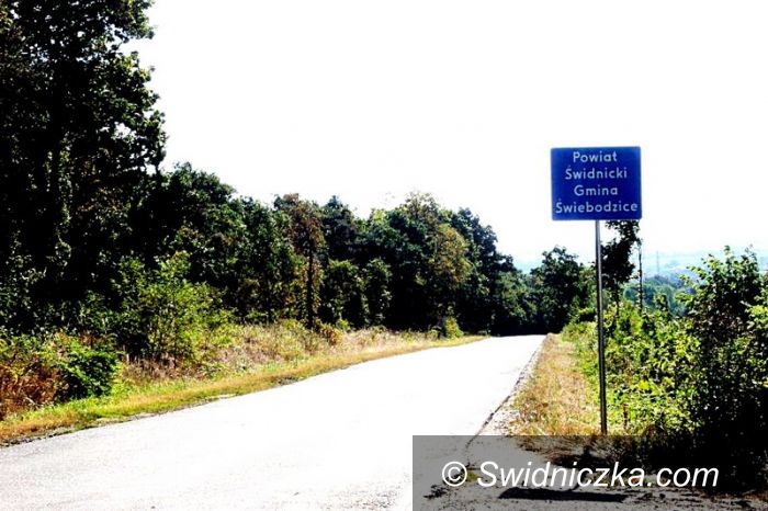 Świebodzice: Czytelniej na drogach