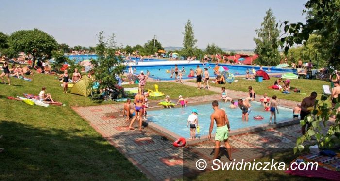 Dobromierz: Zapraszamy na basen
