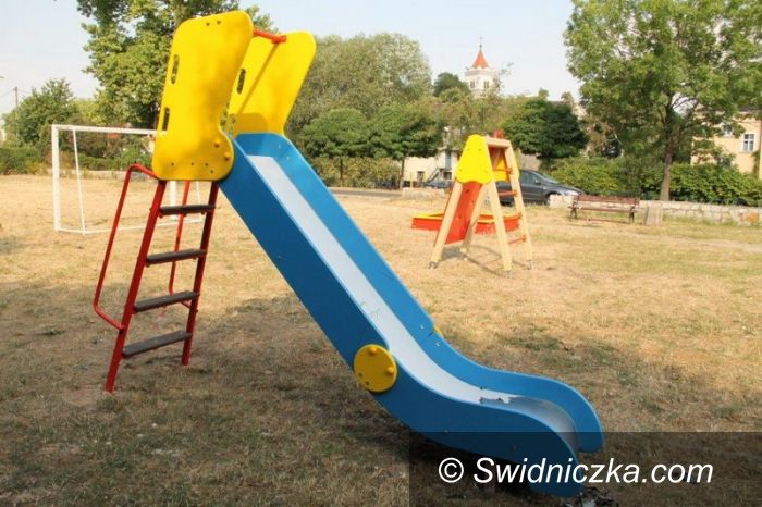 Świebodzice: Świebodzice: Kolorowo na Granicznej